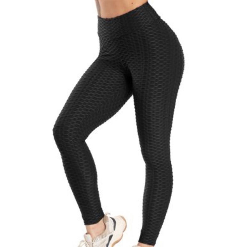 *NEVER WORN STILL IN PACKAGE* black leggings ; size: S ; condition: *BRAND NEW*